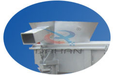 風(fēng)冷式直線振動(dòng)篩進(jìn)料口 風(fēng)冷式直線振動(dòng)篩進(jìn)料口